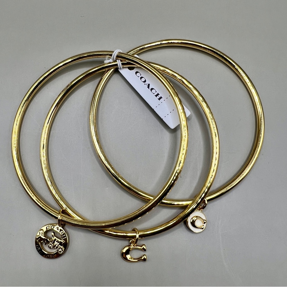 ✨COACH Horse & Carriage Bangle Bracelet Trio | Gold-Tone | NWT | Retail ~$100+✨ - Picture 6 of 8